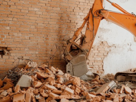 BEZPEČNÉ DEMOLIČNÍ<br> A BOURACÍ PRÁCE